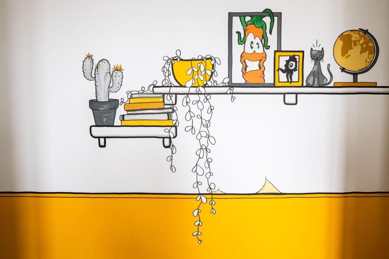 Hostel & Bar De Basis 즈볼레 외부 사진