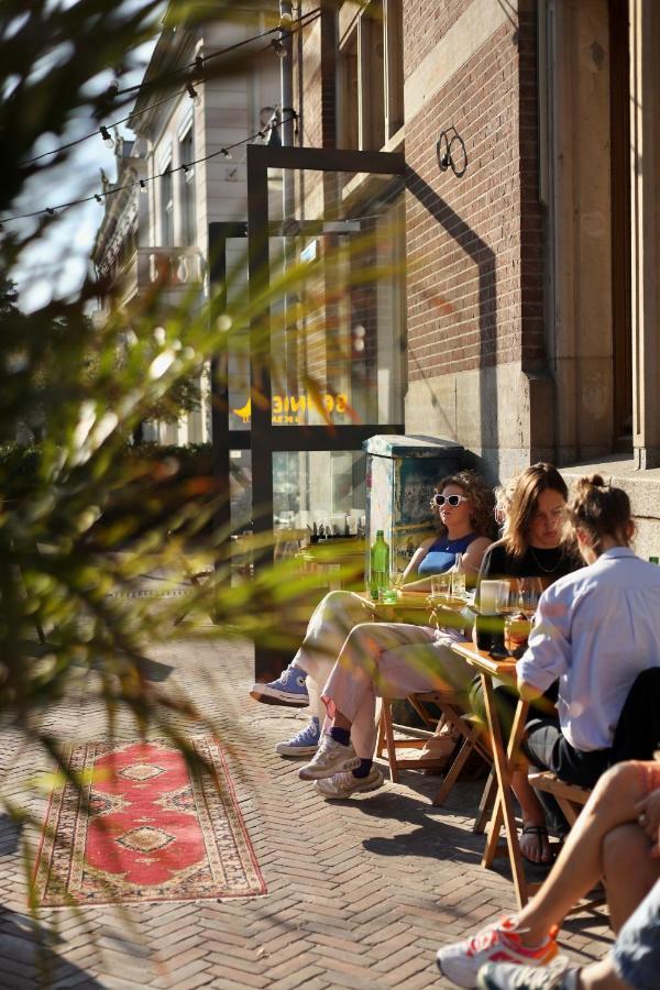 Hostel & Bar De Basis 즈볼레 외부 사진