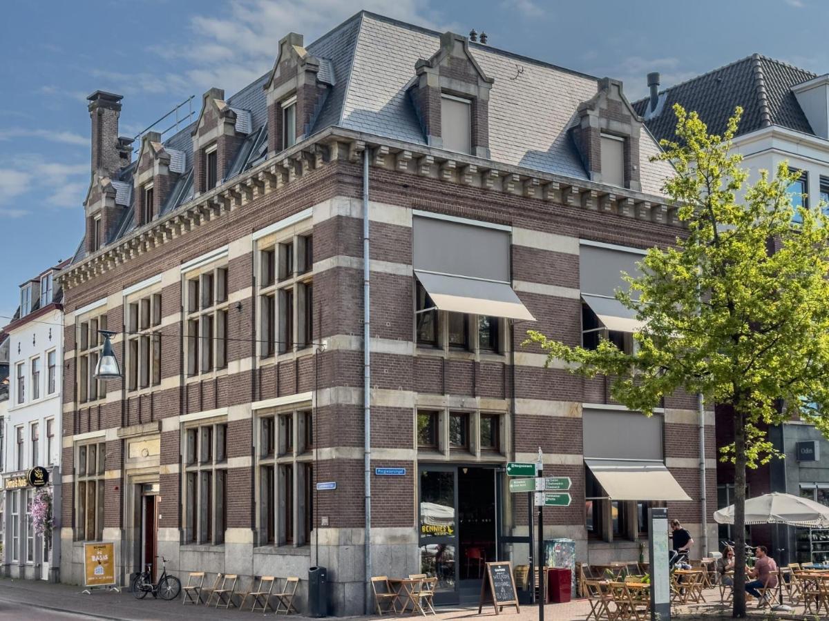 Hostel & Bar De Basis 즈볼레 외부 사진