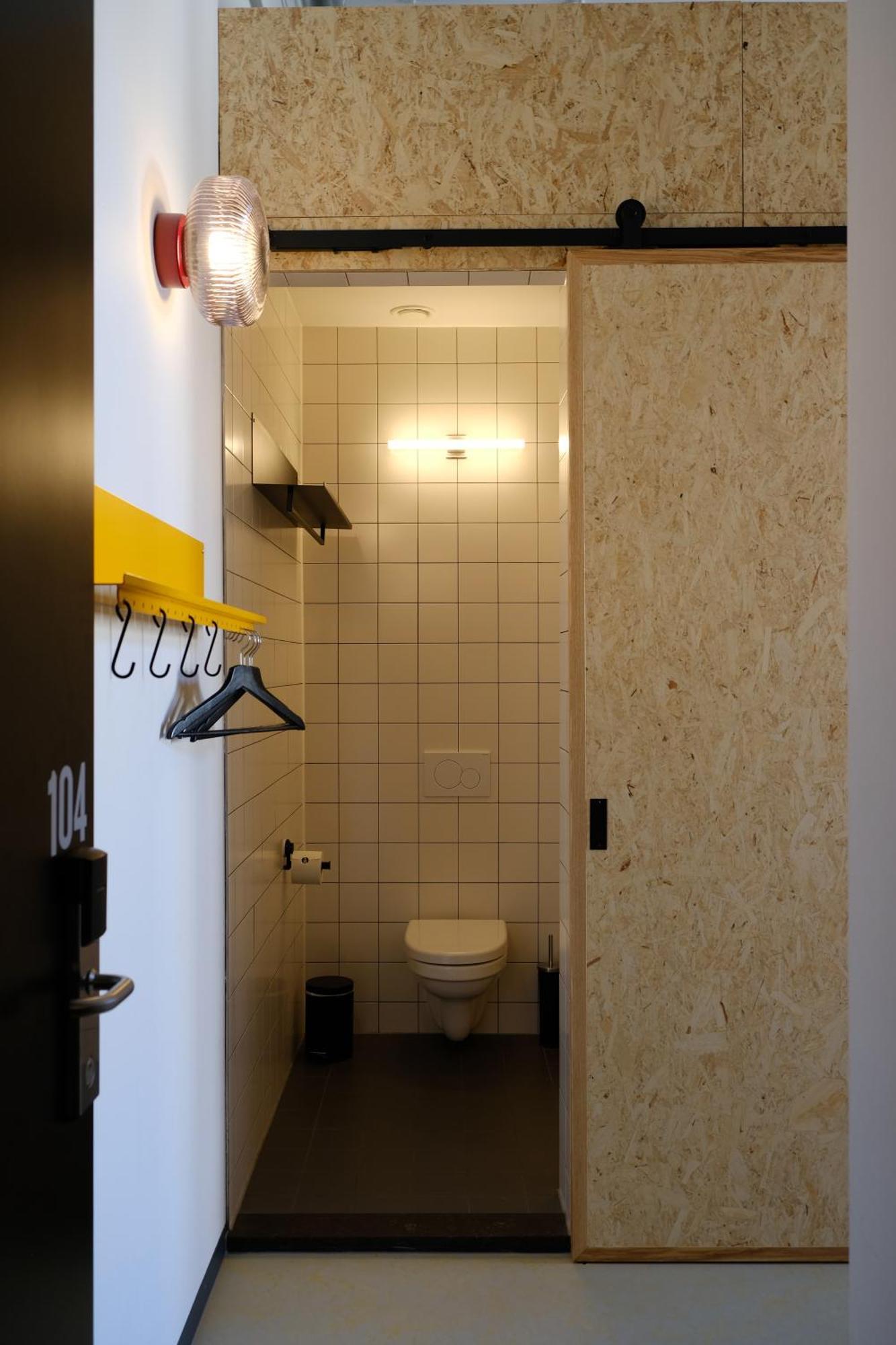 Hostel & Bar De Basis 즈볼레 외부 사진